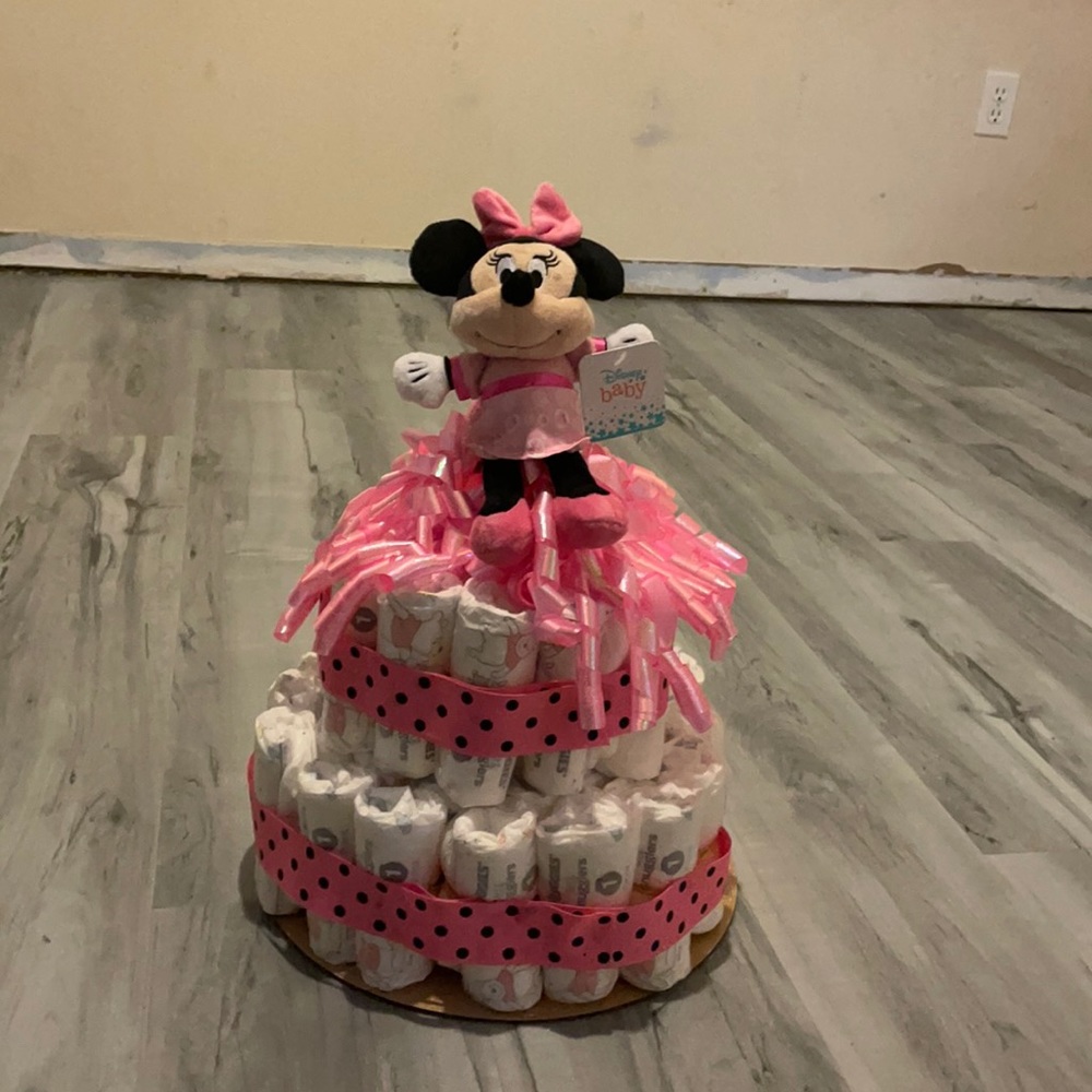 Minnie mouse diaper cake